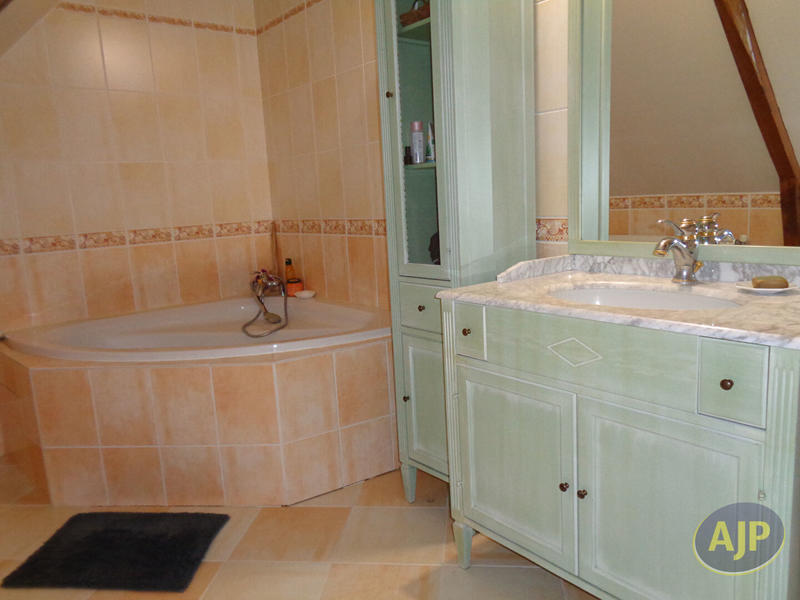 Maison - 158 m² - 6 pièces