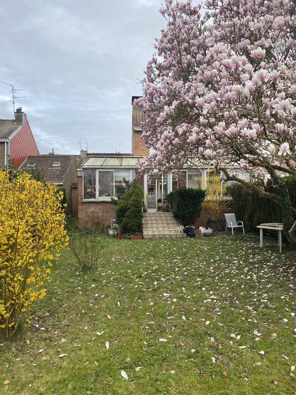 Maison traditionnelle - 85 m² - 4 pièces