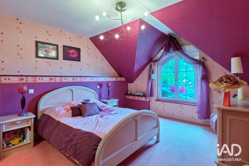 Maison - 360 m² - 9 pièces