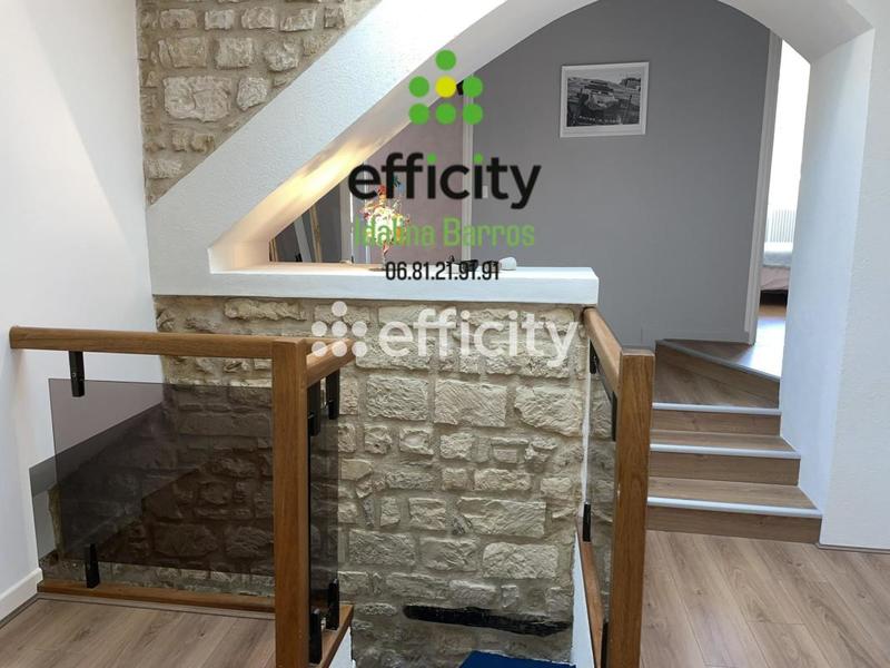 Maison - 240 m² - 7 pièces