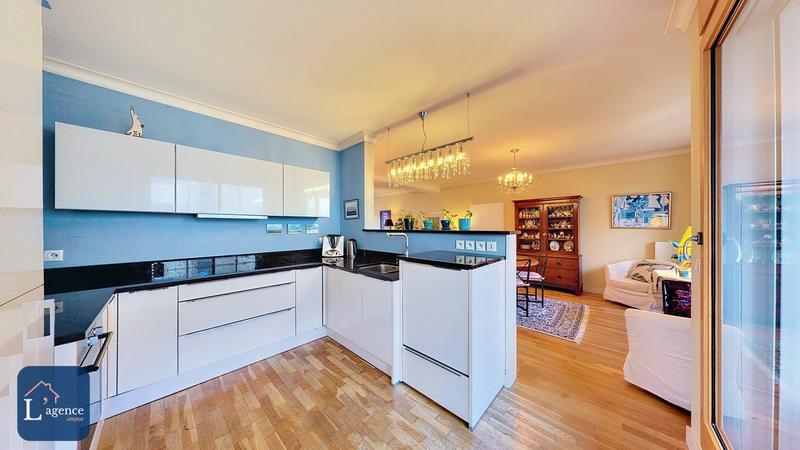 Appartement - 102 m² - 3 pièces