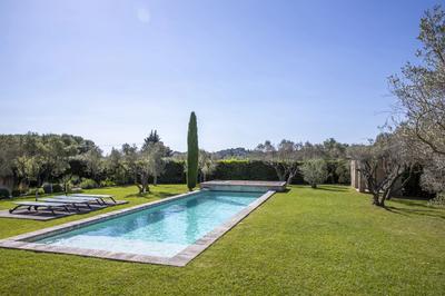 Maison - 240 m² - 9 pièces