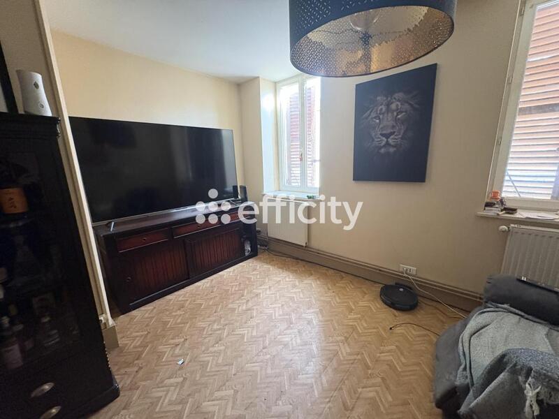 Bureau - 45 m² - 7 pièces