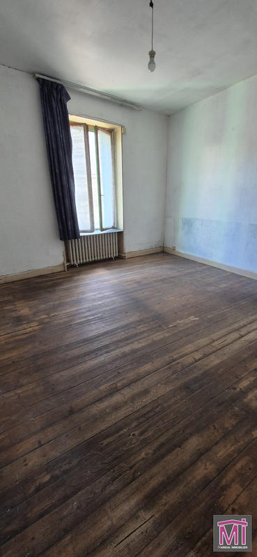 Maison traditionnelle - 190 m² - 8 pièces