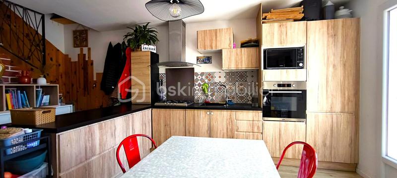 Maison - 104 m² - 4 pièces