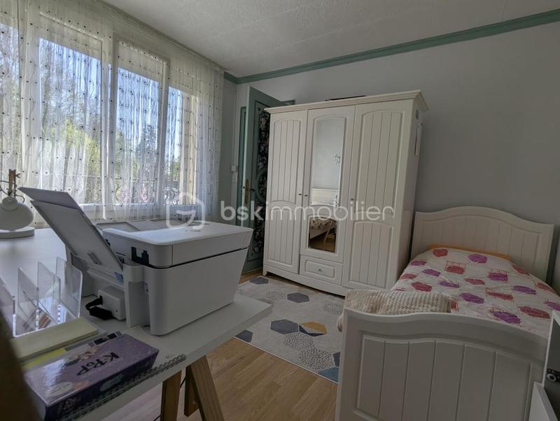 Maison traditionnelle - 185 m² - 7 pièces