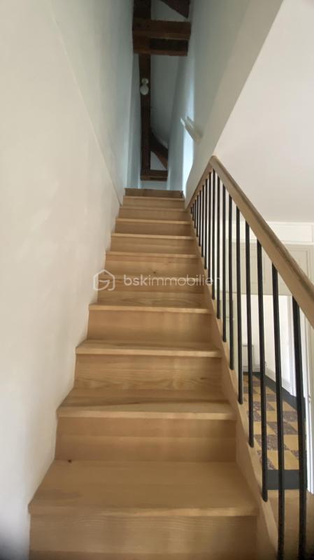 Maison - 158 m² - 8 pièces