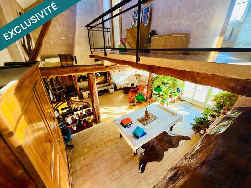 Maison - 196 m² - 7 pièces