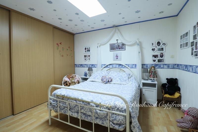 Maison - 420 m² - 17 pièces