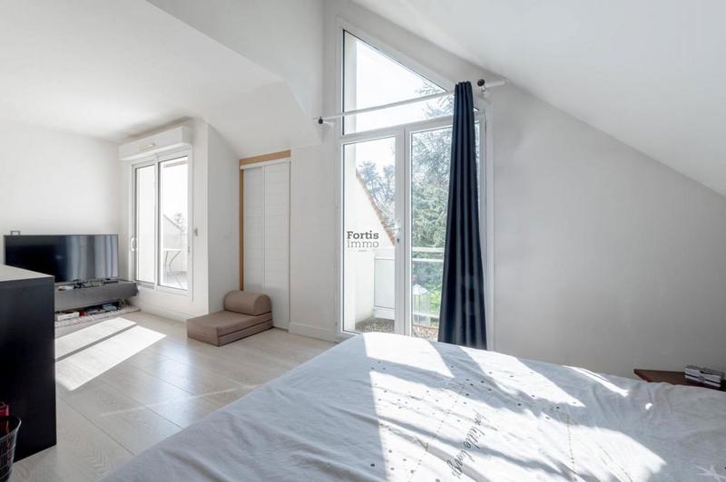 Maison - 231 m² - 5 pièces