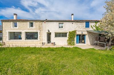 Maison - 267 m² - 8 pièces
