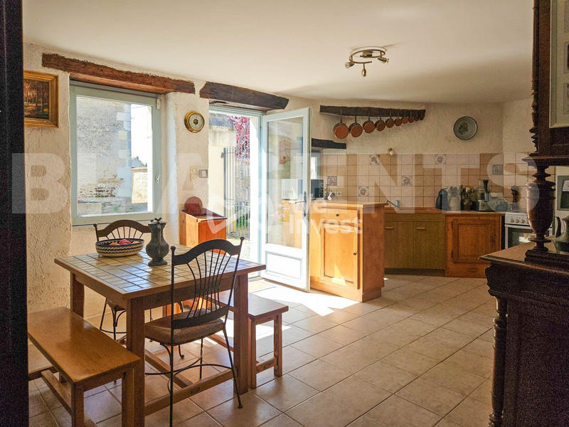 Maison - 245 m² - 7 pièces