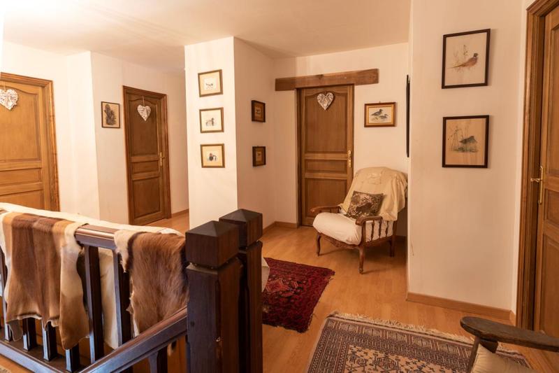 Propriété - 470 m² - 14 pièces