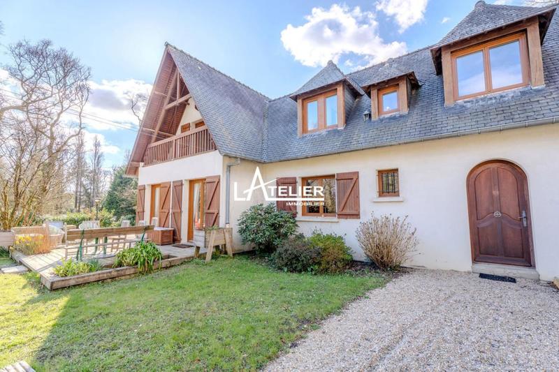 Propriété - 310 m² - 9 pièces