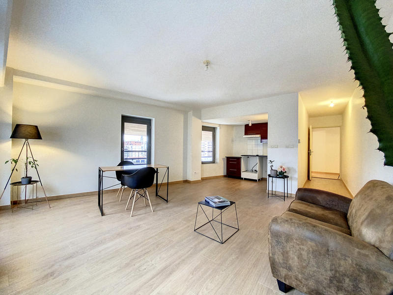 Appartement - 84 m² - 3 pièces