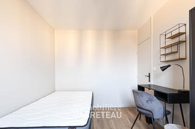 Chambre - 107 m² - 7 pièces