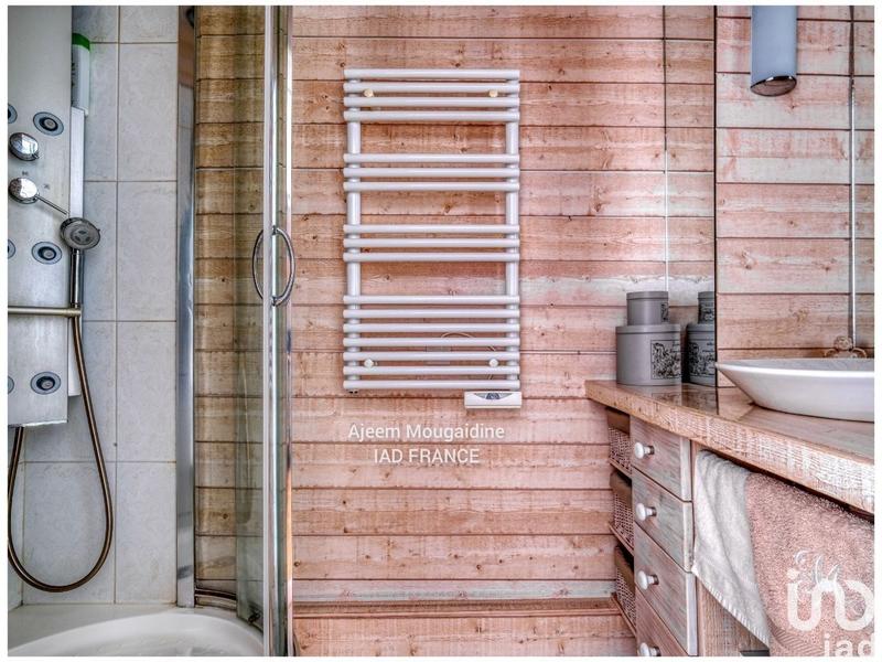 Maison - 226 m² - 9 pièces