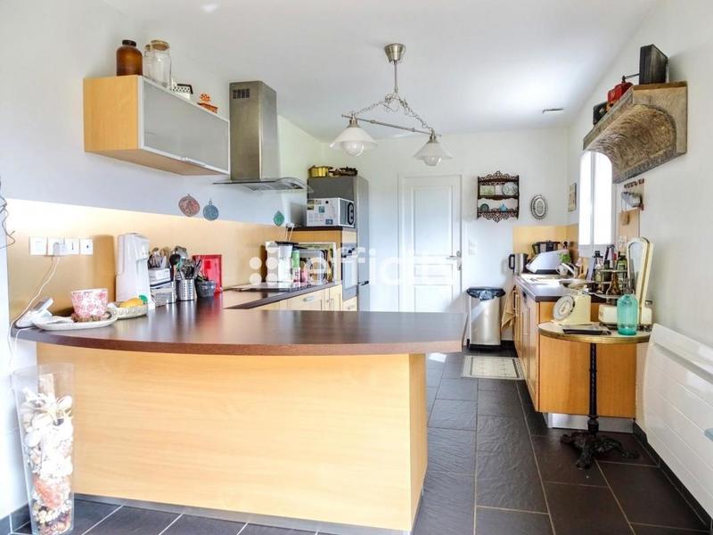 Maison - 179 m² - 8 pièces