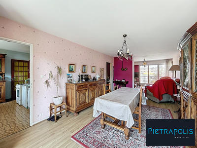 Appartement - 95 m² - 5 pièces