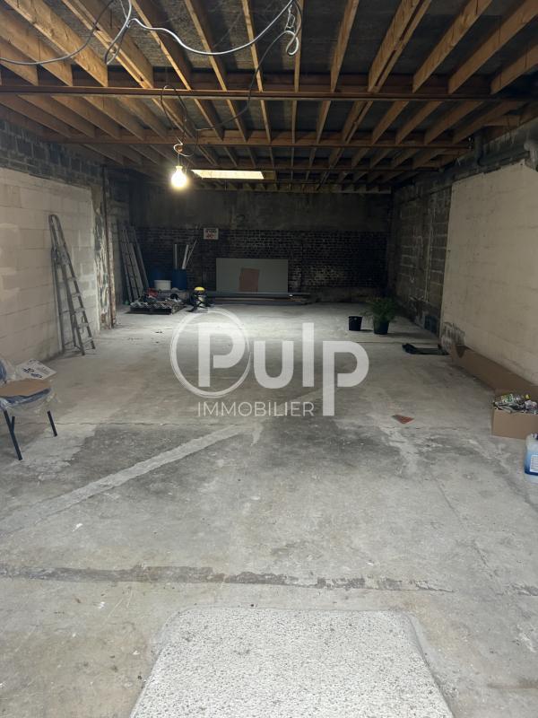 Divers - 85 m² - 1 pièce