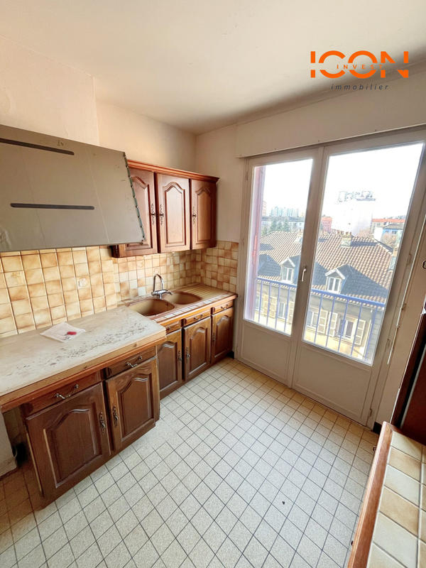 Appartement - 93 m² - 4 pièces