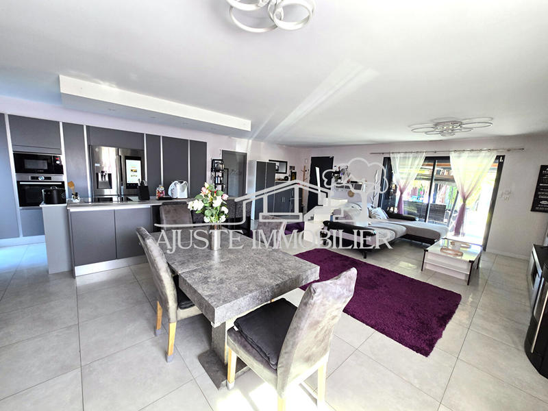 Villa - 200 m² - 7 pièces