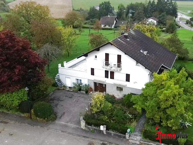 Maison - 137 m² - 7 pièces