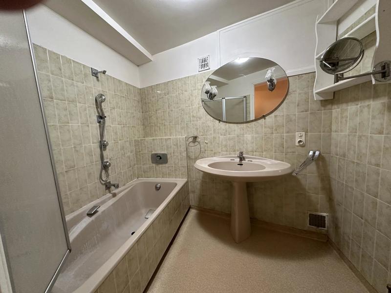 Maison - 181 m² - 9 pièces