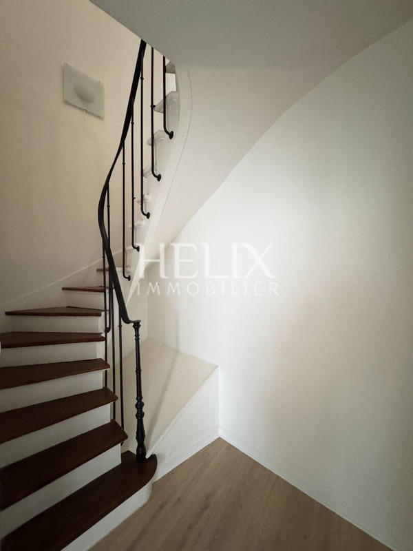 Appartement - 111 m² - 5 pièces