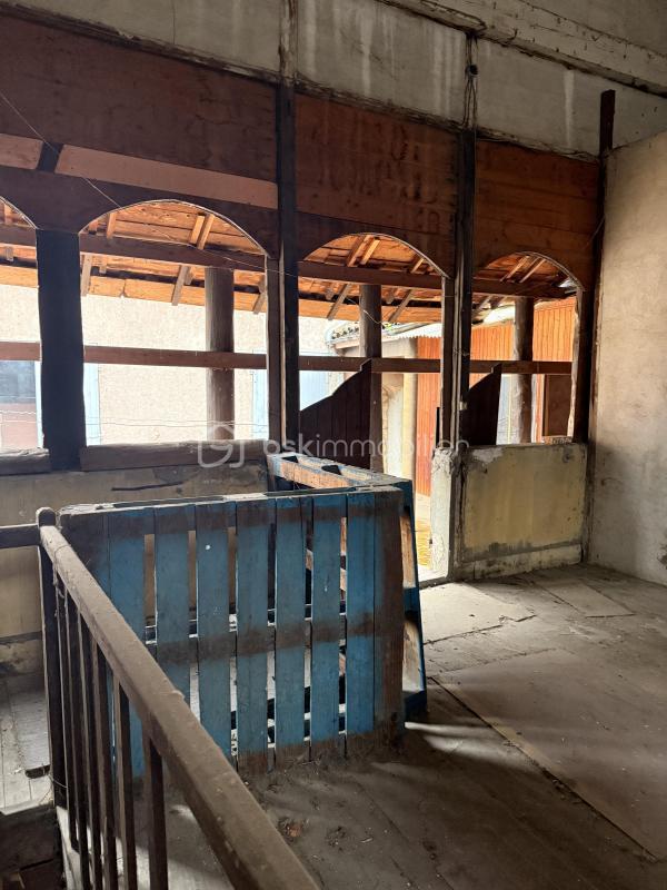 Immeuble - 150 m² - 10 pièces