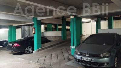 Parking / Garage - 13 m²