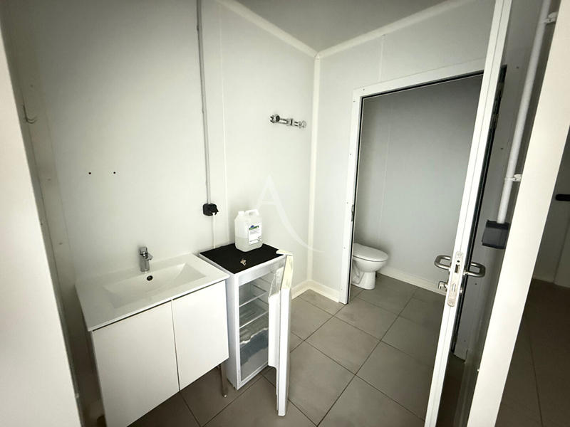 Local commercial - 127 m²