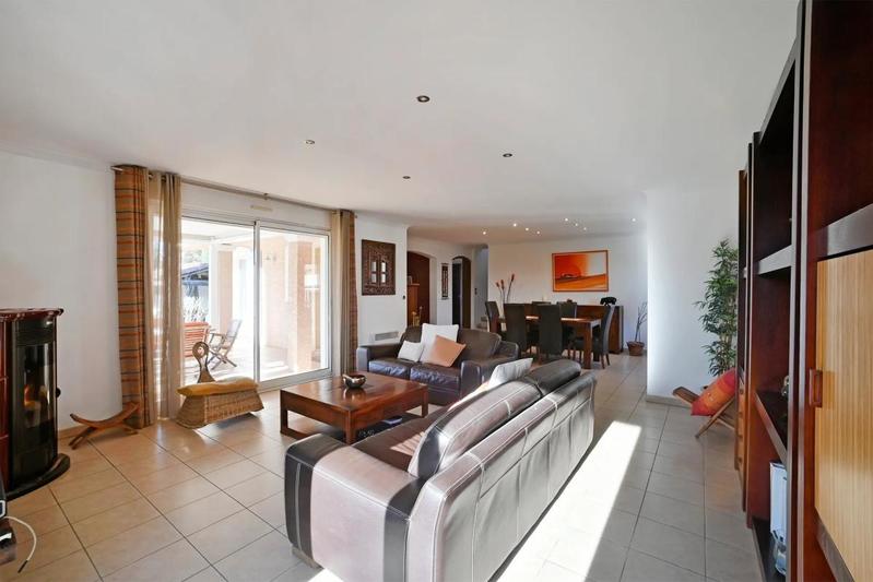 Maison - 150 m² - 5 pièces