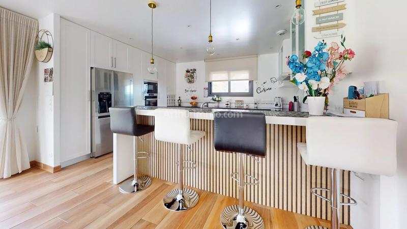 Appartement - 120 m² - 4 pièces