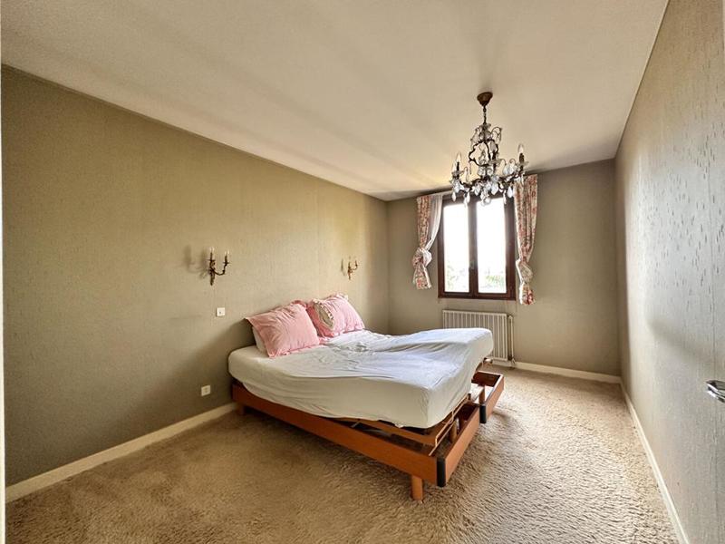 Maison - 142 m² - 7 pièces