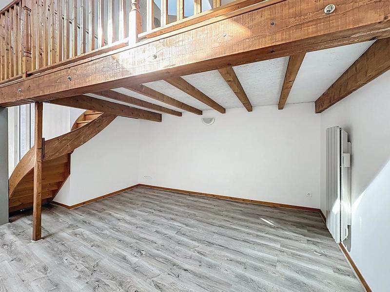 Appartement - 64 m² - 2 pièces