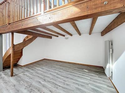 Appartement - 64 m² - 2 pièces