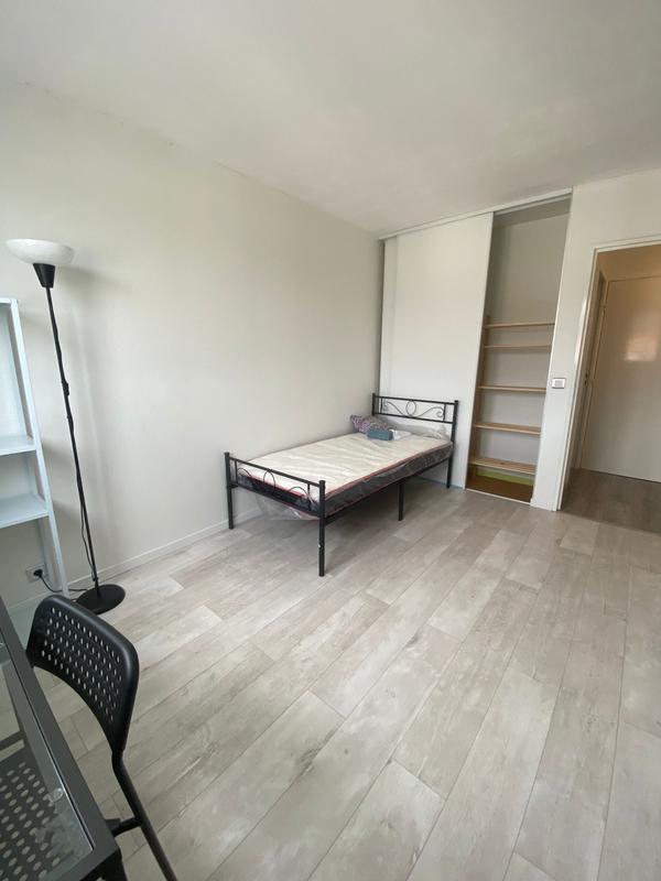 Appartement - 94 m² - 5 pièces