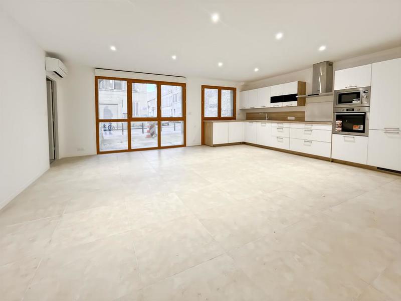 Appartement - 64 m² - 2 pièces