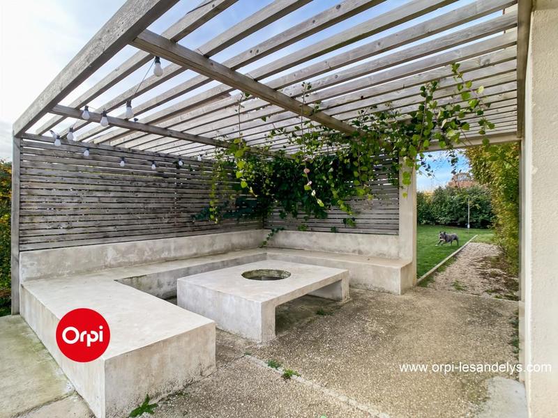 Maison - 90 m² - 6 pièces