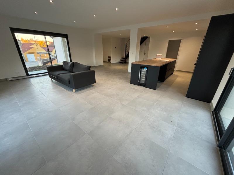 Maison - 141 m² - 6 pièces