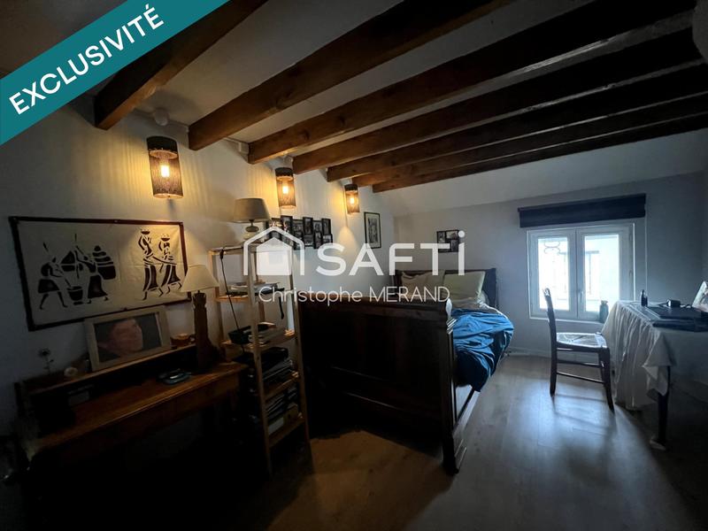 Maison - 221 m² - 11 pièces