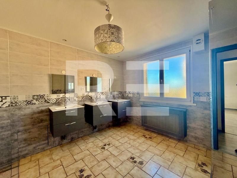 Villa - 132 m² - 5 pièces