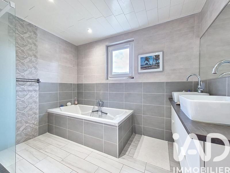 Maison - 127 m² - 4 pièces