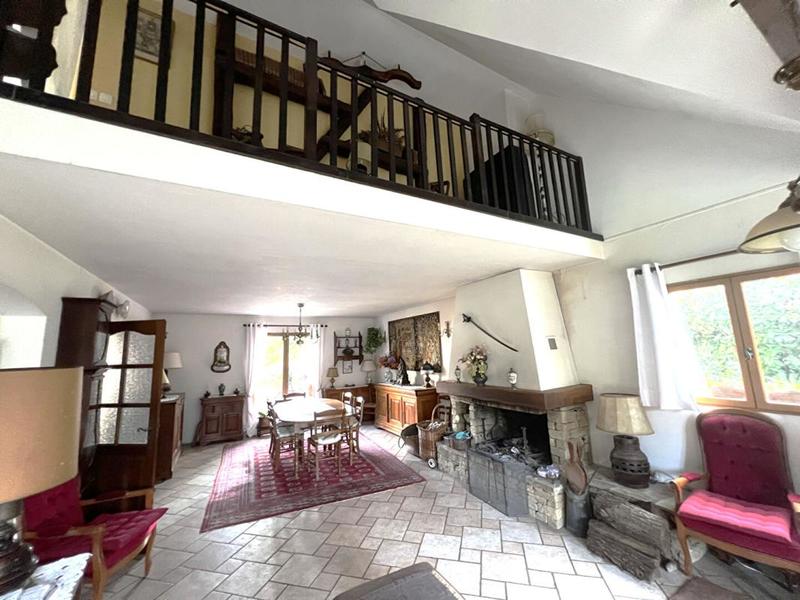 Maison - 197 m² - 6 pièces