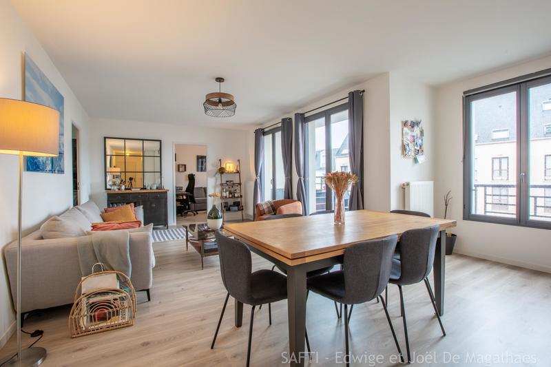 Appartement - 86 m² - 4 pièces