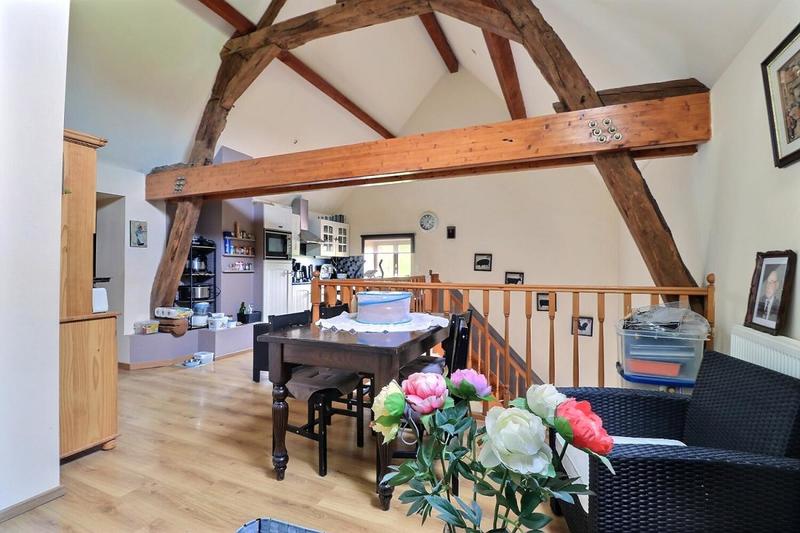 Maison - 202 m² - 10 pièces