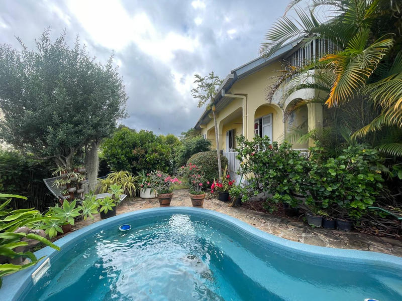 Villa - 240 m² - 6 pièces