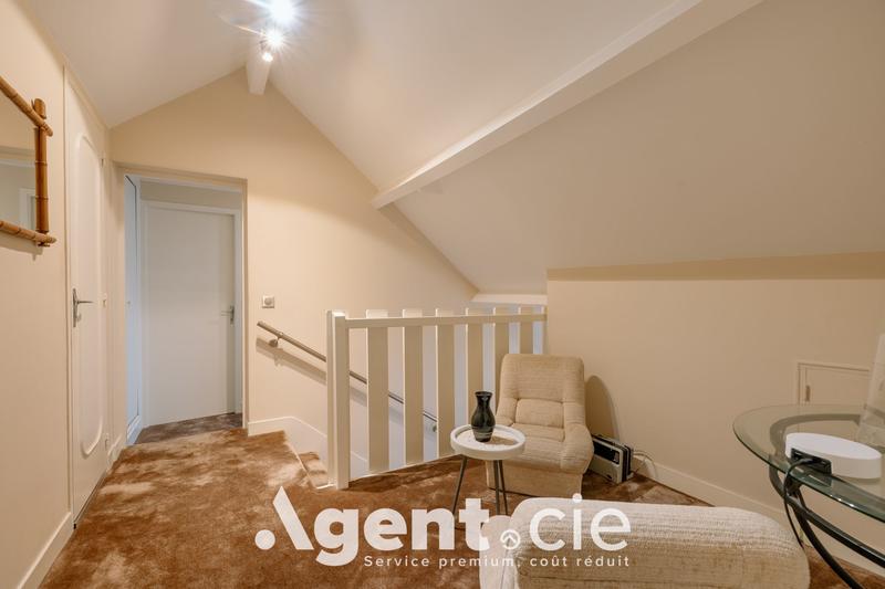 Maison - 184 m² - 7 pièces