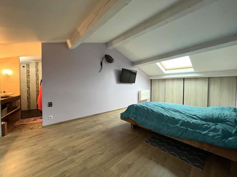 Maison - 180 m² - 5 pièces